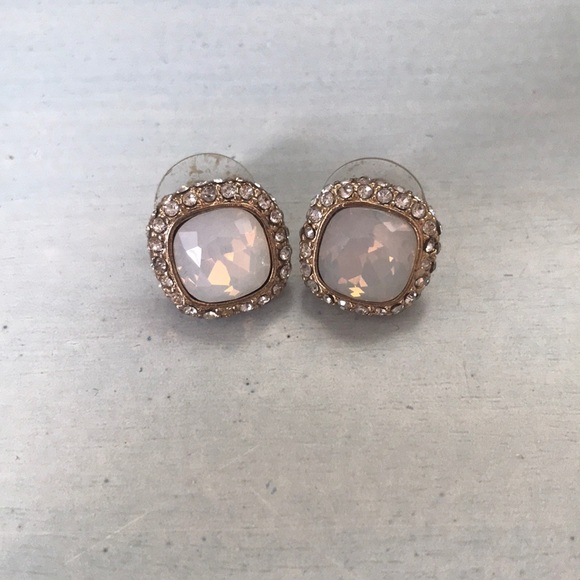 Altar'd State Jewelry - Altered state earrings